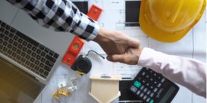 Read more about the article Advantages of hiring contractors and what you need to know